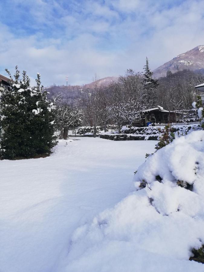 Apartamento Il Giardino Segreto Beura Exterior foto